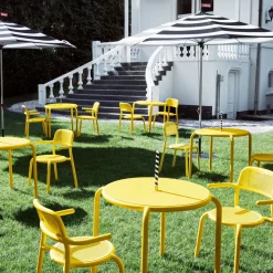 Toní Gartenarmlehnstuhl