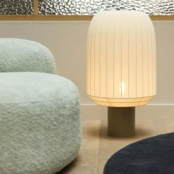 Tradition Bodenleuchte