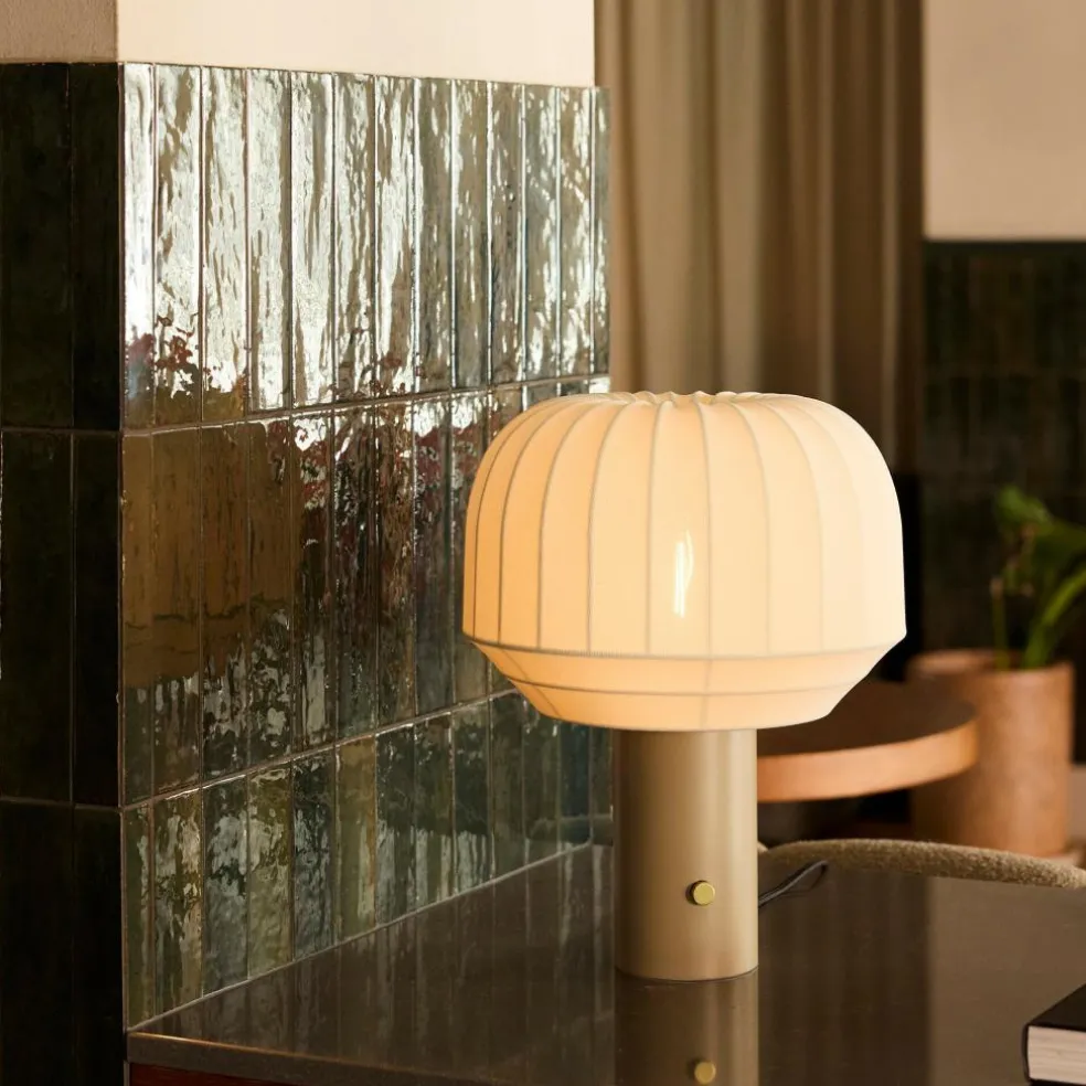 Tradition Tischleuchte