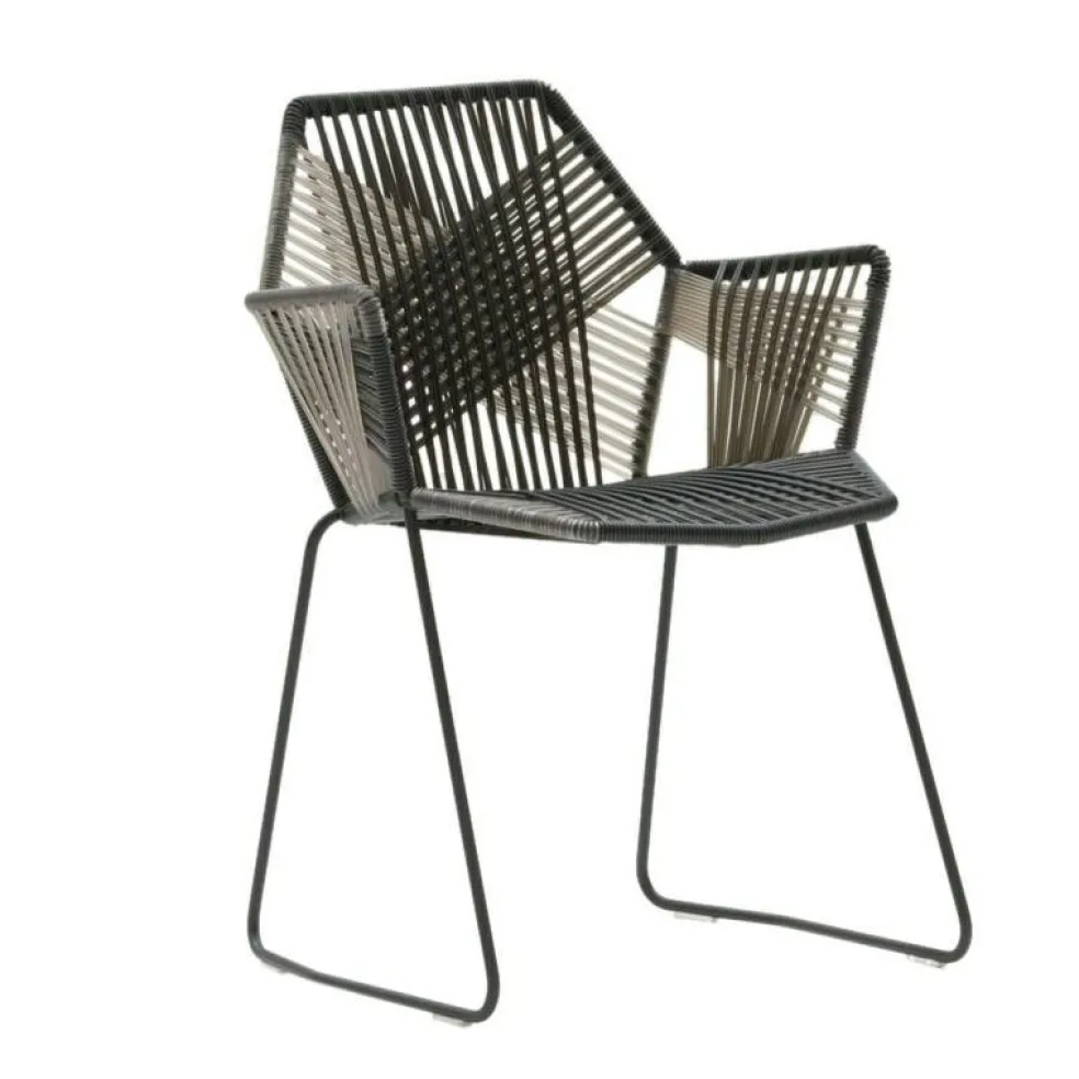 Tropicalia Armlehnstuhl