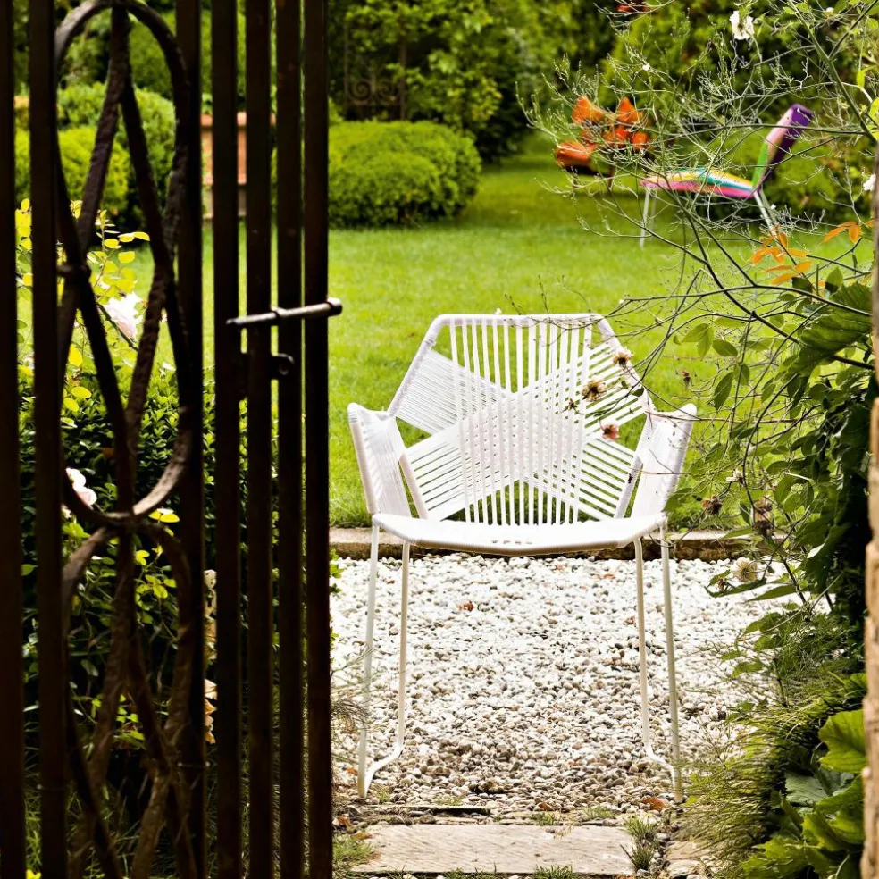 Tropicalia Armlehnstuhl