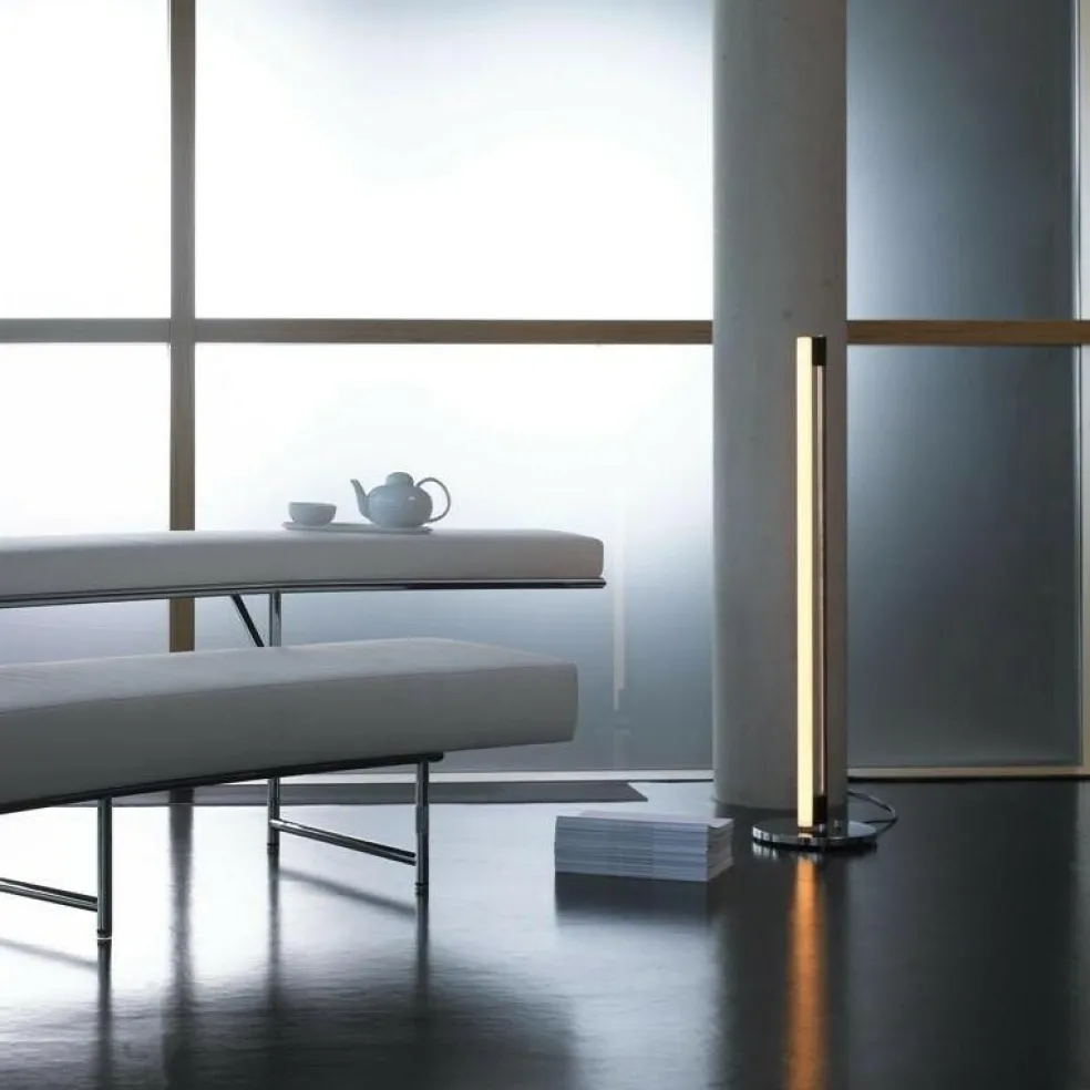 Tube Light Stehleuchte