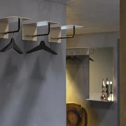 Unu Wandgarderobe mit 2 Haken & Stange
