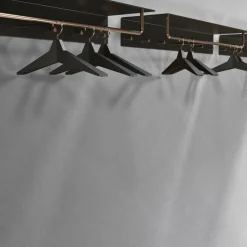 Unu Wandgarderobe mit 6 Haken & Stange