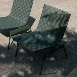 Ville AV44 Outdoor Lounge Chair