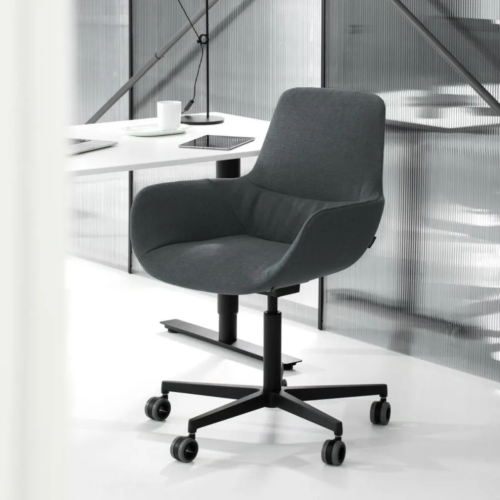 W-Club Sessel Rollengestell